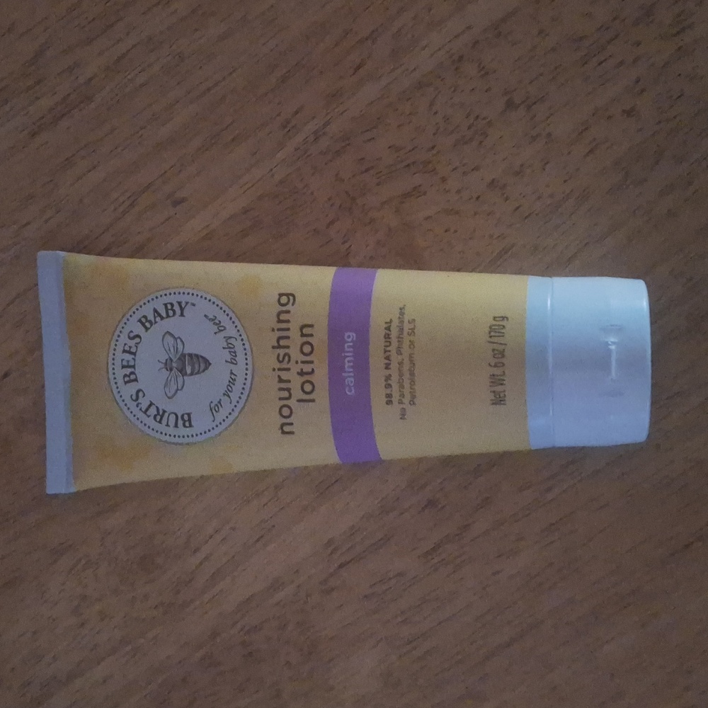 BURT'S BEES BABY CALMING NOURISHING LOTION (6 OZ)